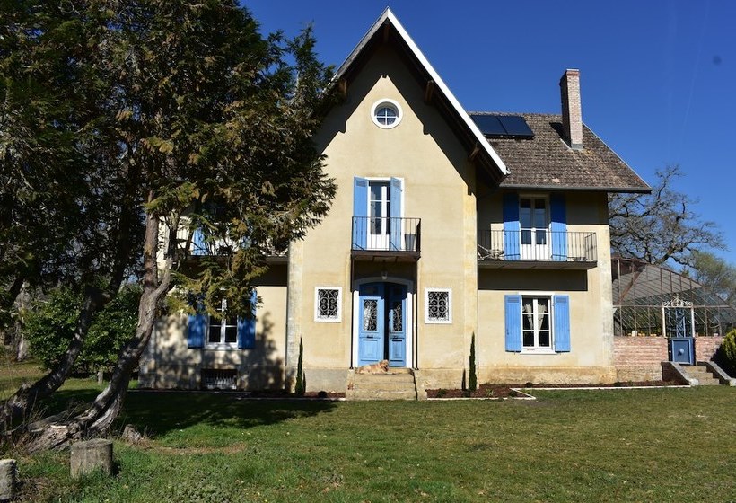 ベッドアンドブレックファースト Baccara Lodge