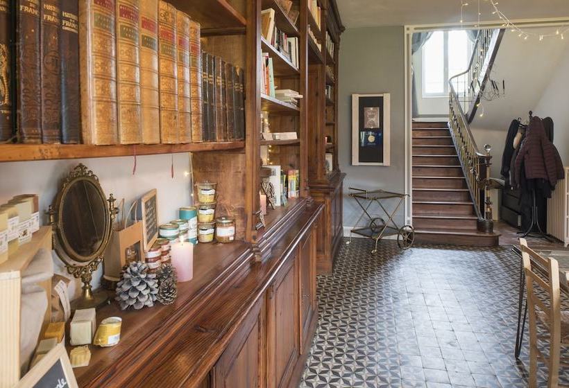 ベッドアンドブレックファースト Baccara Lodge