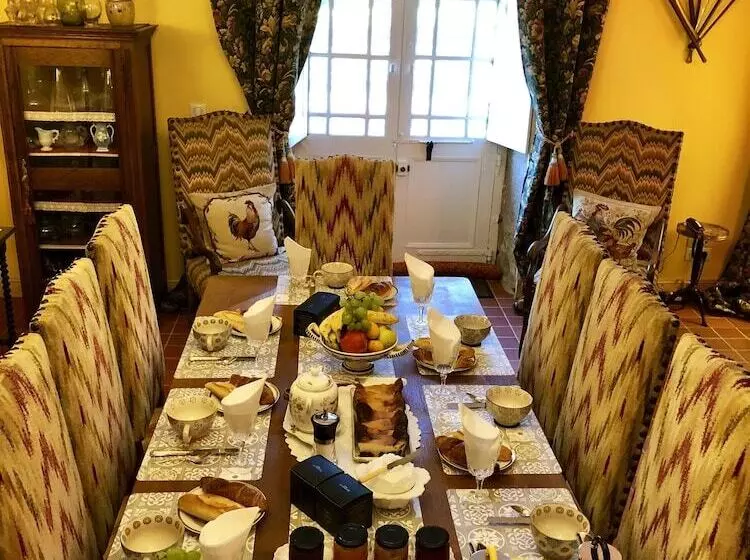 Aamiaismajoitus (B&B) Chambres D Hotes Chateau De La Croix Chemin