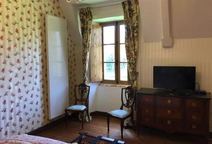 Aamiaismajoitus (B&B) Chambres D Hotes Chateau De La Croix Chemin