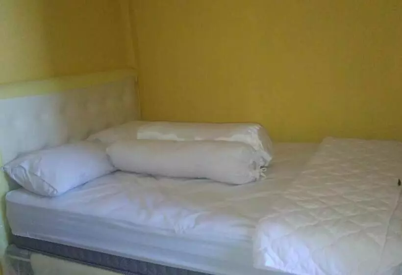 Aamiaismajoitus (B&B) Sinar Harapan