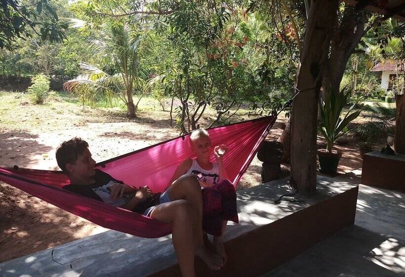 Bed and Breakfast Yala Avian Eye Safari