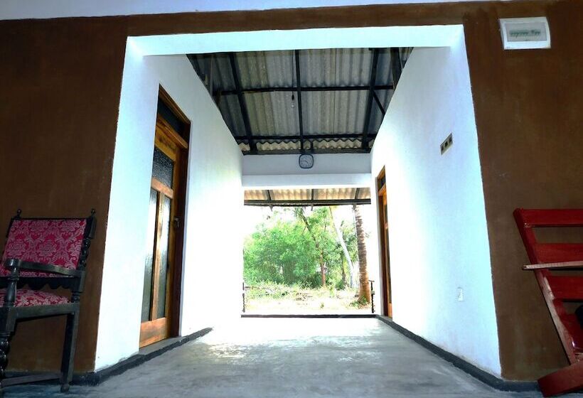 Bed and Breakfast Yala Avian Eye Safari