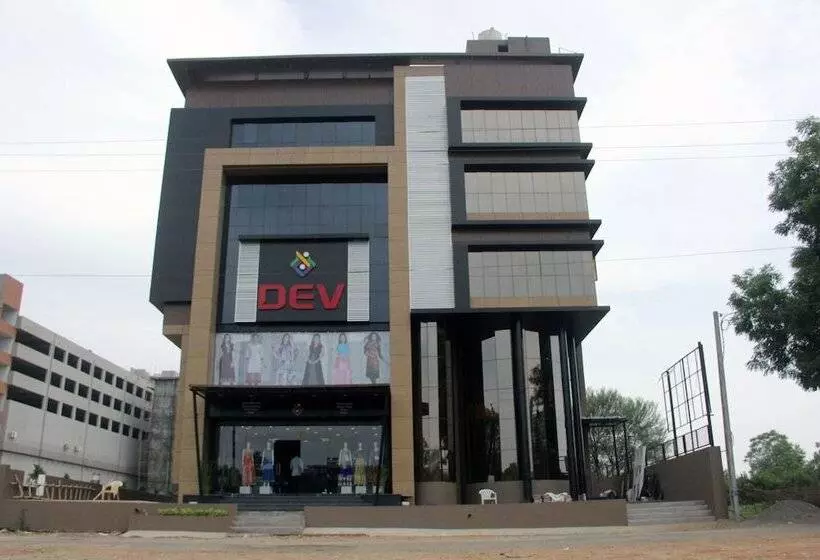 Dev Motel & Banquet