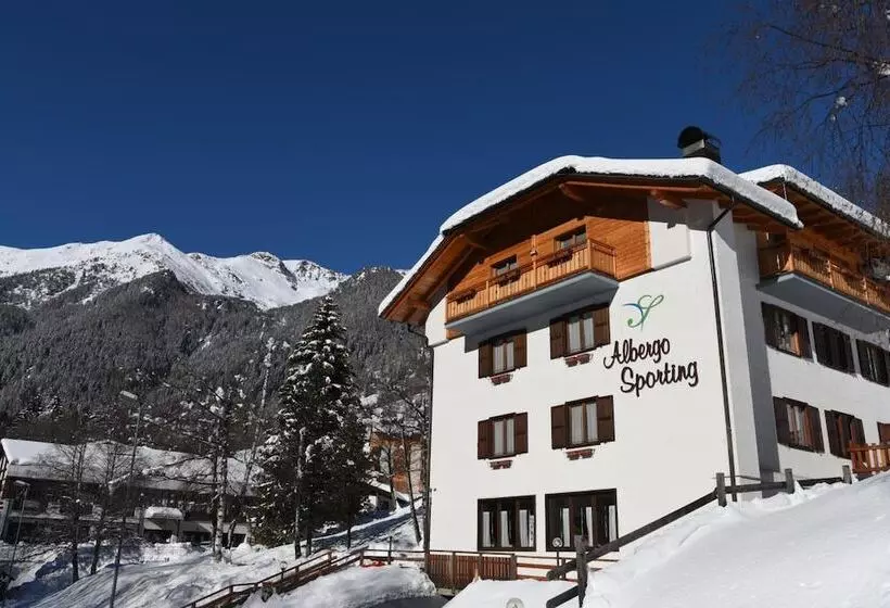 Hostelli Albergo Sporting