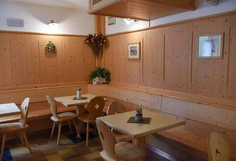 Hostelli Albergo Sporting