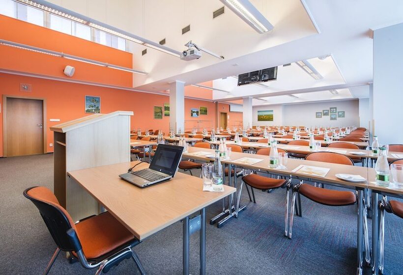 בית מלון כפרי Akademie