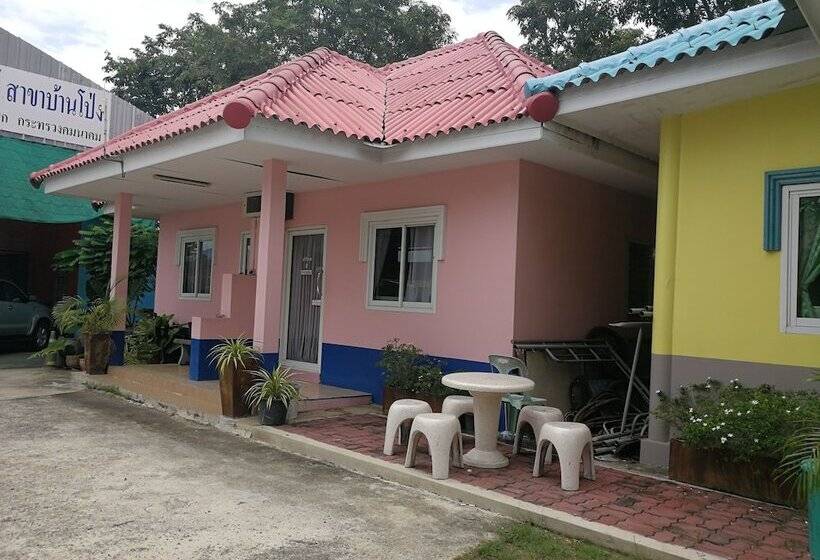 Hotel Baan Pak Parichat Sarun