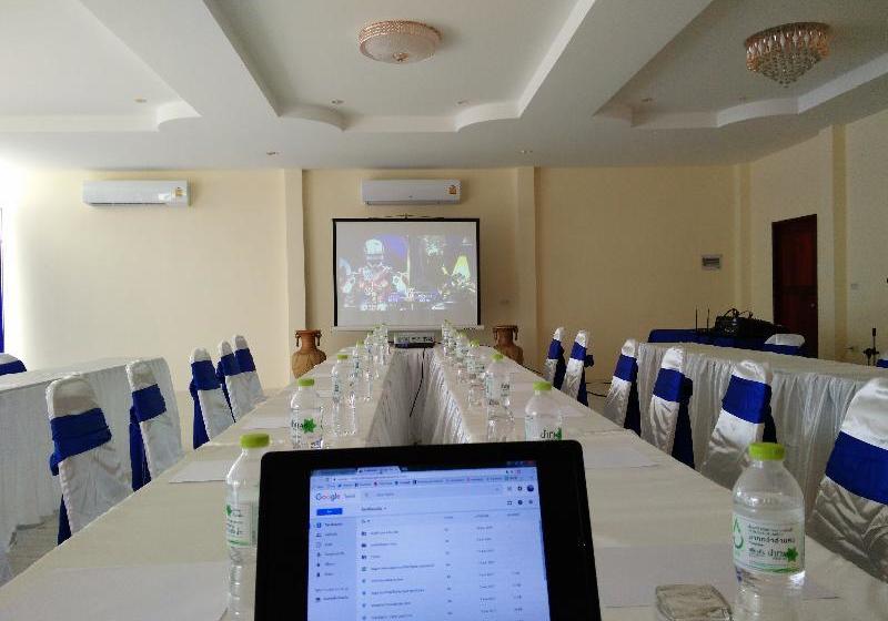 בית מלון כפרי Bluemoon Riverside Resort