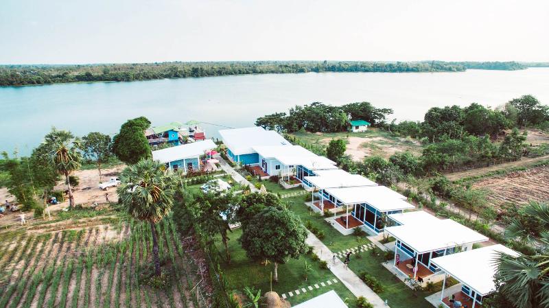 בית מלון כפרי Bluemoon Riverside Resort