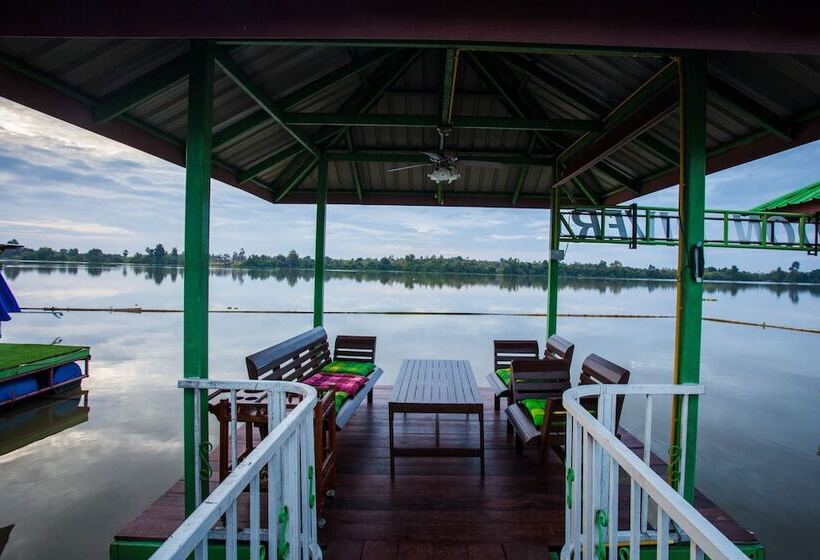 בית מלון כפרי Bluemoon Riverside Resort