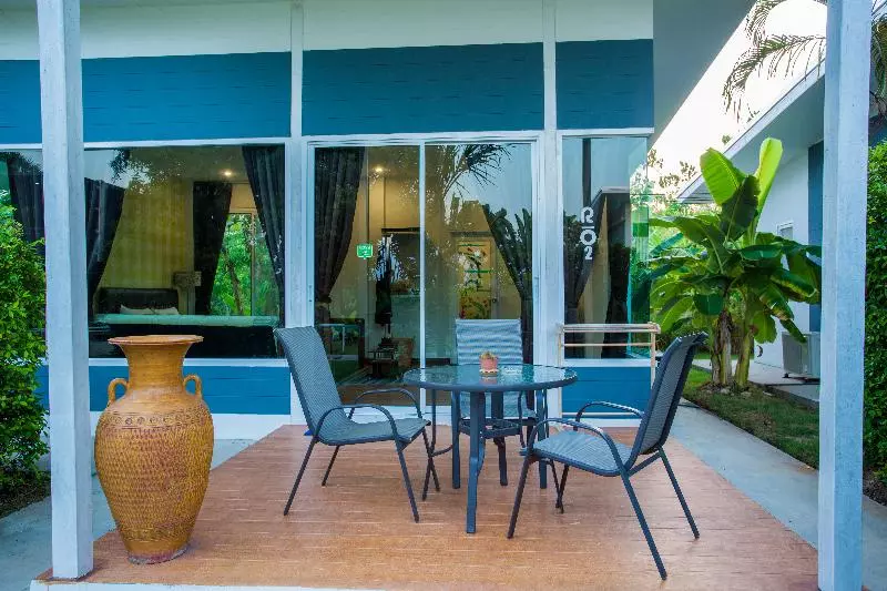 Hotelli Bluemoon Riverside Resort