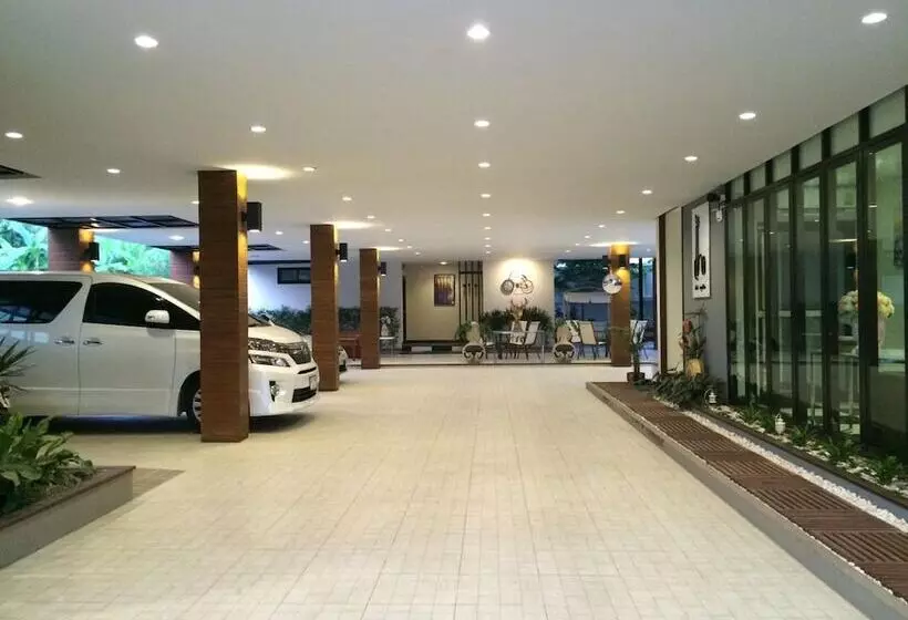 ホテル Dino Studio