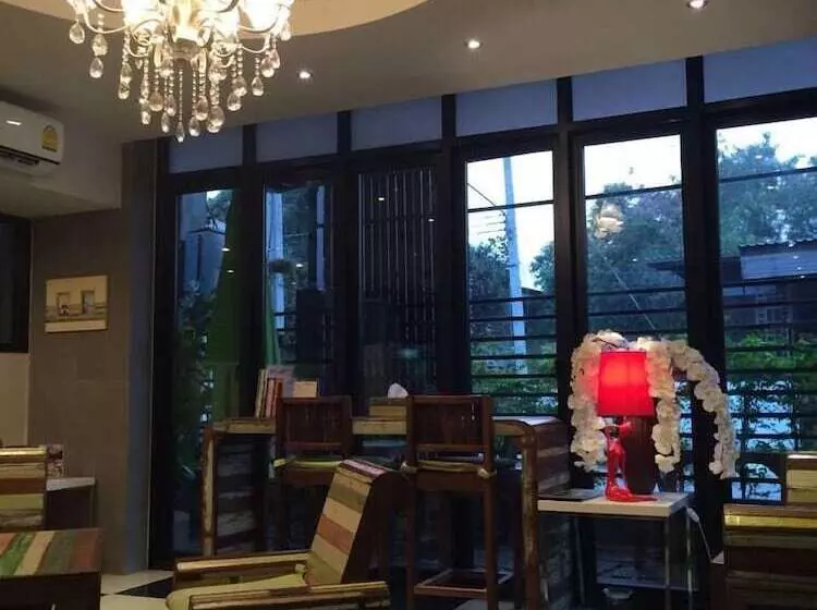 ホテル Dino Studio