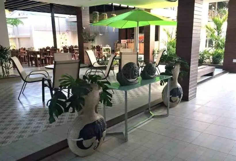 ホテル Dino Studio