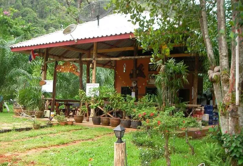 Hotelli Shong Hai Resort