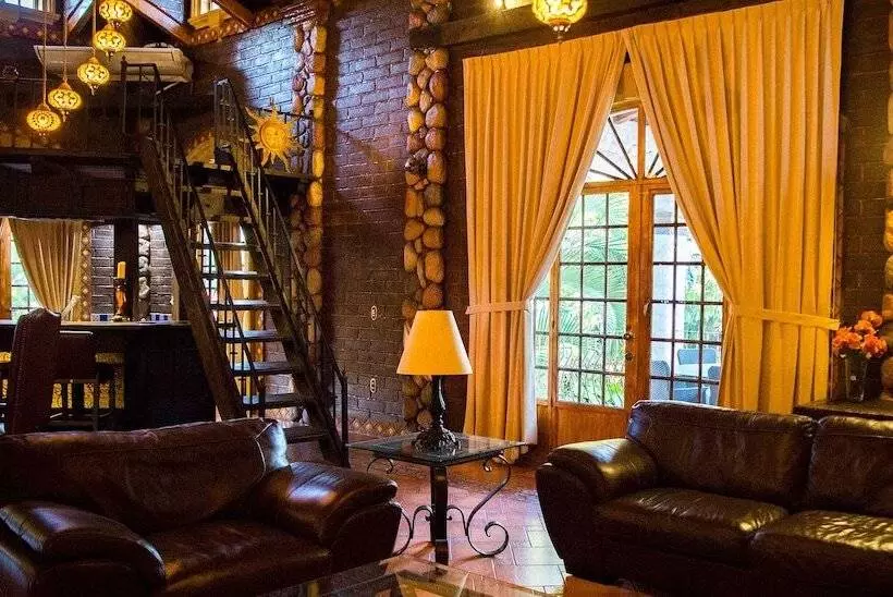 Hotelli Estancia Villa Real