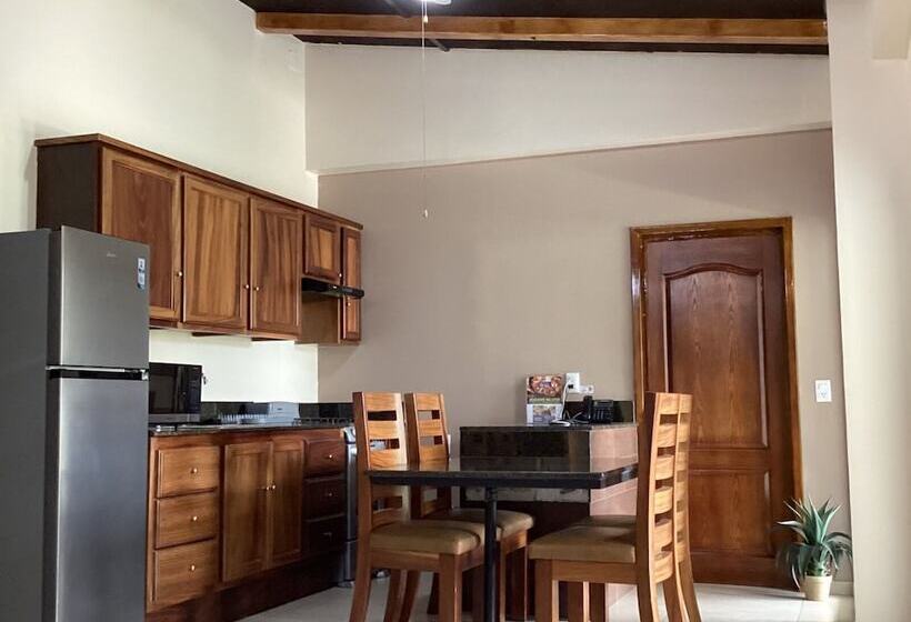 Otel Estancia Villa Real