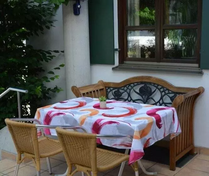 Hotelli Gasthof Zahler