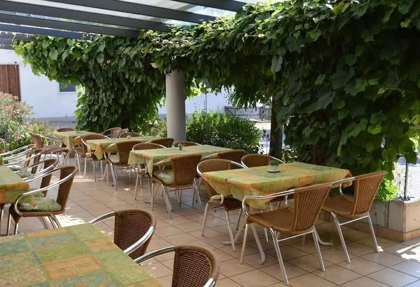 Hotelli Gasthof Zahler