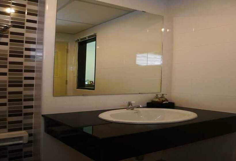 בית מלון כפרי Loft Buriram