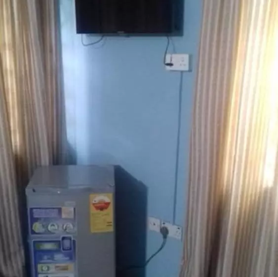 ホテル Pasandy Lodge