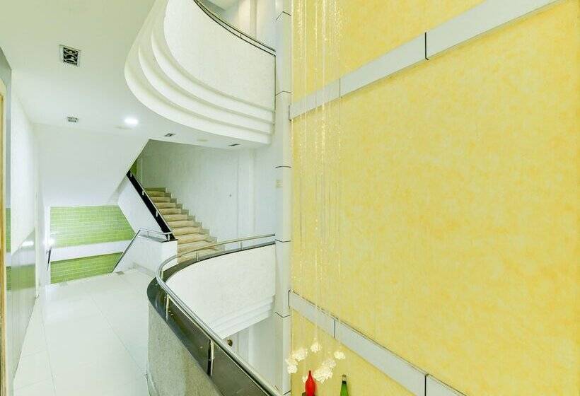 Hotelli Picasso Castle