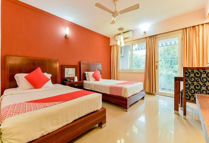 Hotelli Picasso Castle