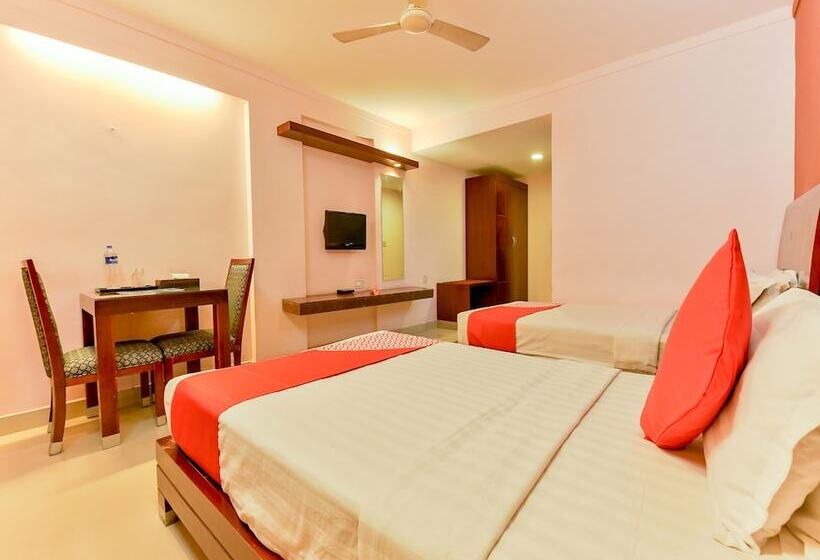 Hotelli Picasso Castle