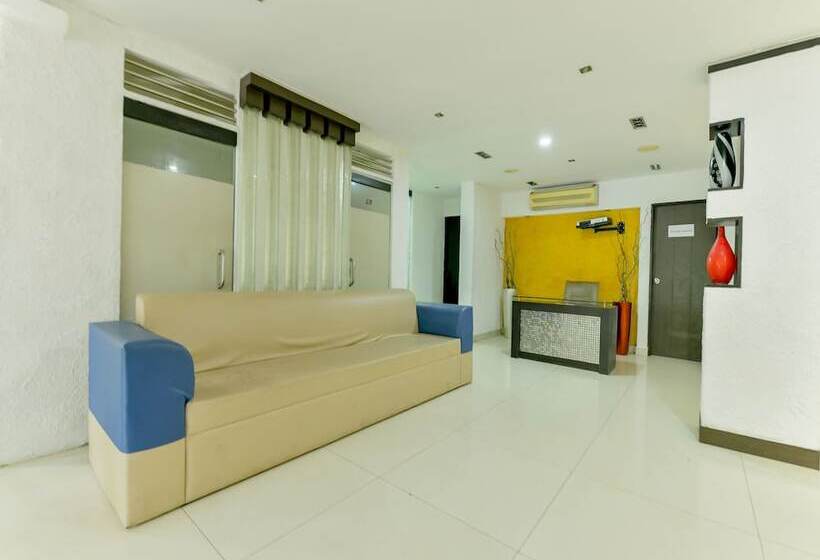 Hotelli Picasso Castle