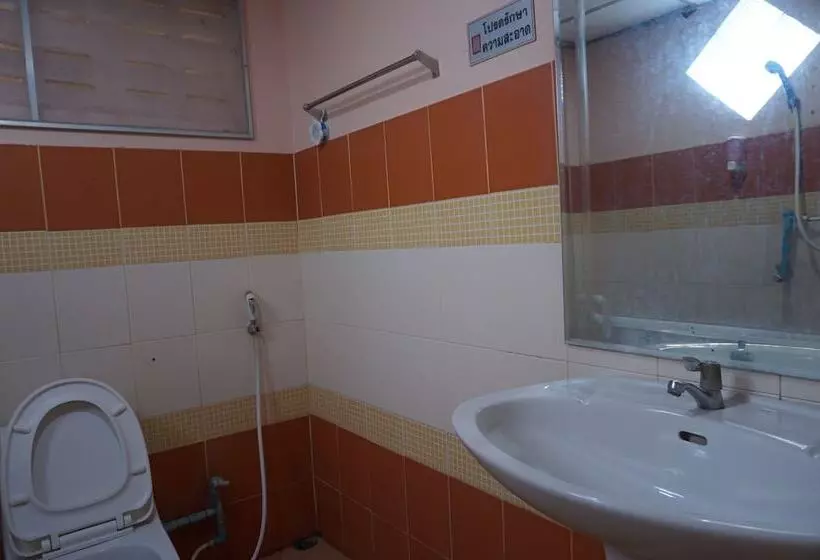 Hotelli Wanghin Bungalow Donsak