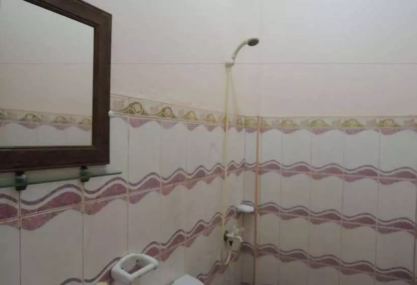 La Erma Pension House