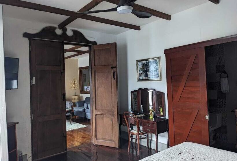 La Estancia Hotel Boutique