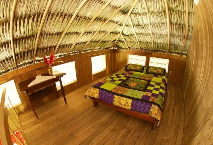La Milpa Lodge   Hostel
