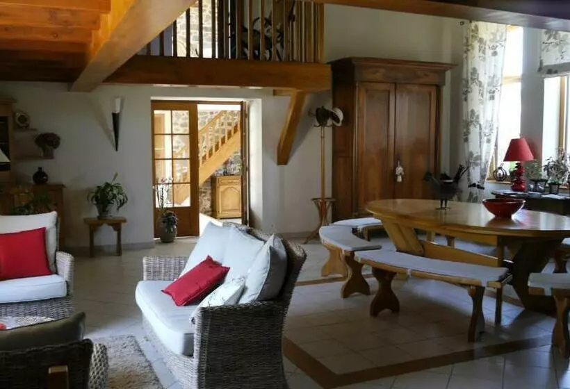 Majatalo Aux 3 Sapins