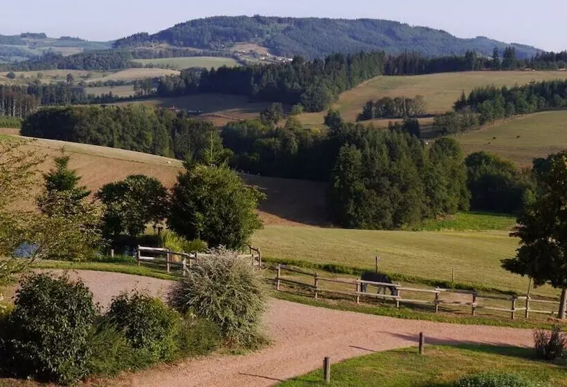 Majatalo Aux 3 Sapins