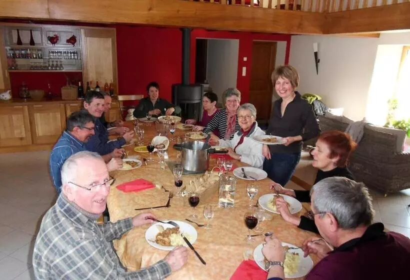 Majatalo Aux 3 Sapins