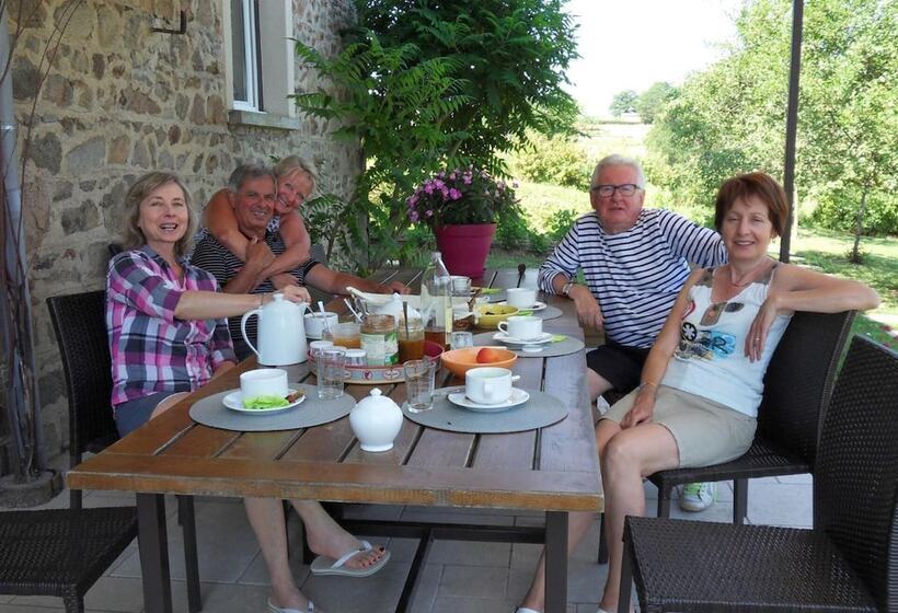 بنسيون Aux 3 Sapins