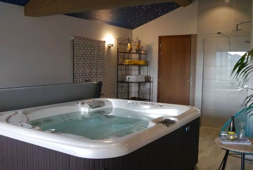 Majatalo Aux 3 Sapins