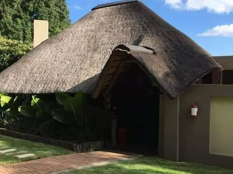 Majatalo B At Home Guest House