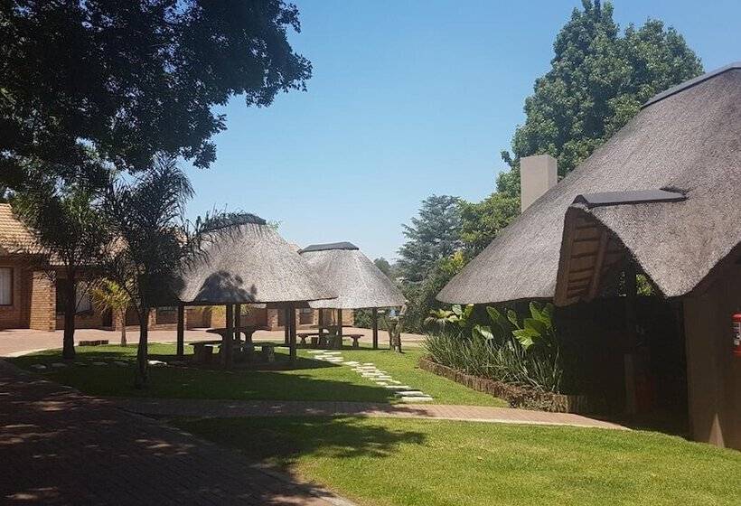 ペンション B At Home Guest House