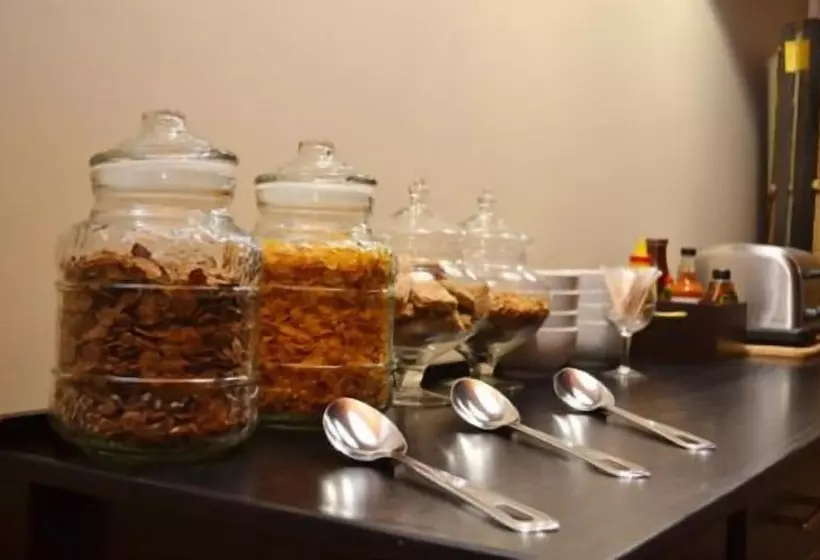 Majatalo B At Home Guest House