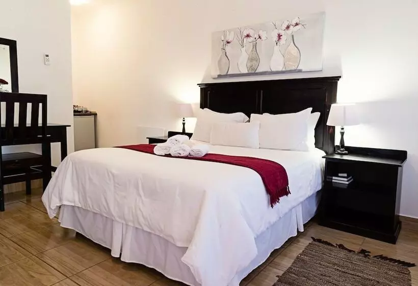 Majatalo B At Home Guest House