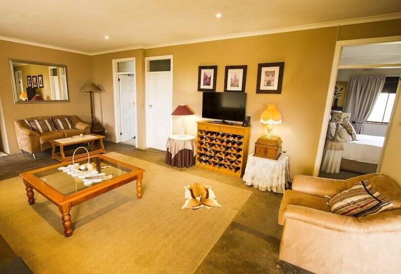 بنسيون Eden Rose Manor B&b