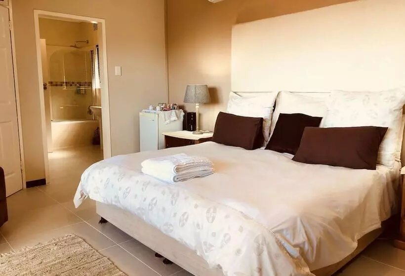 ペンション Eden Rose Manor B&b