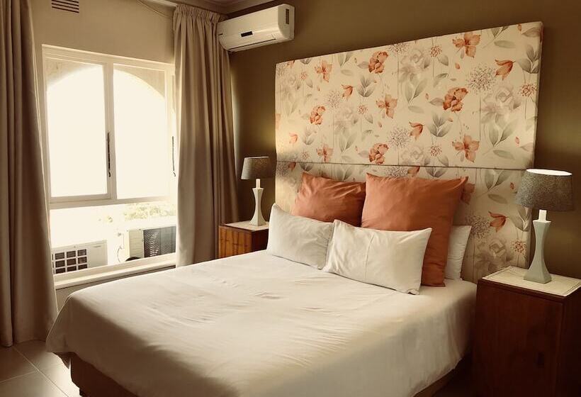 بنسيون Eden Rose Manor B&b