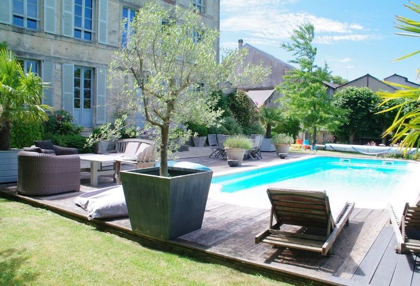 بنسيون La Villa De Creully