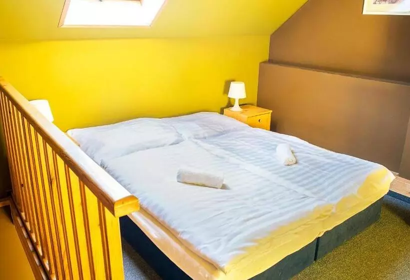 Majatalo Penzion, Restaurant Gloria