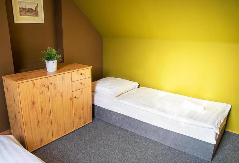 膳宿费 Penzion, Restaurant Gloria