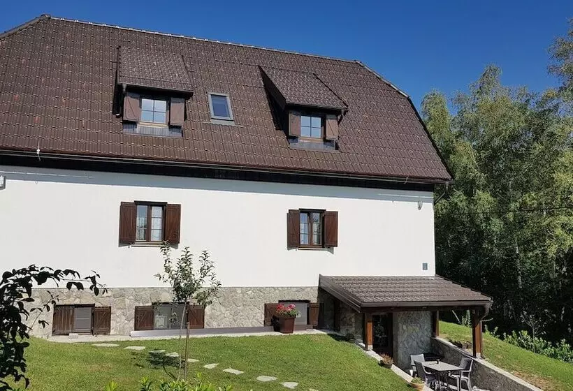 Majatalo Plitvice Lakes Villa Mija